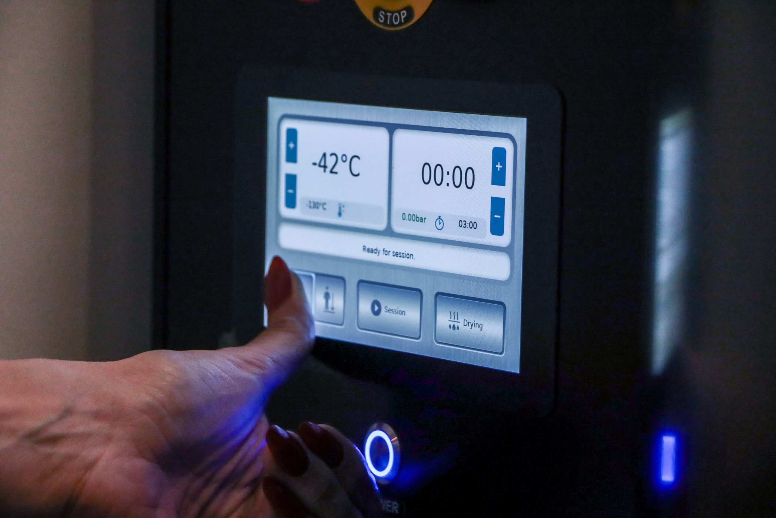 Cryosauna